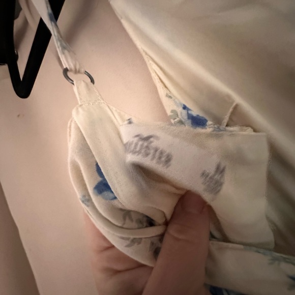 Hollister size M blue and ivory floral backless long sundress - Picture 3 of 4